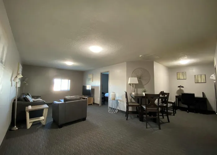 Travelodge By Wyndham Grande Prairie