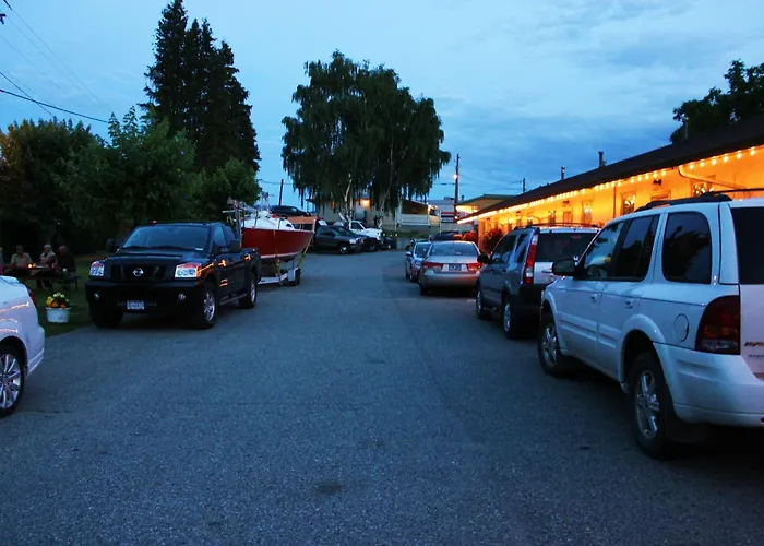 Boundary Motel