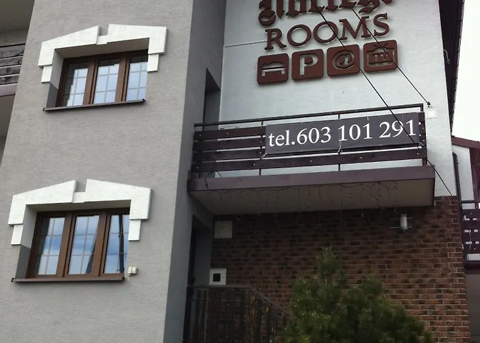 Route 7 Rooms