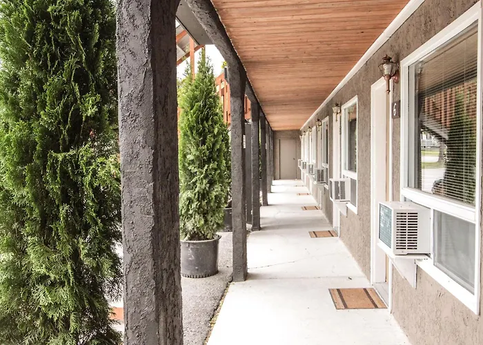 Crystal Springs Lodge