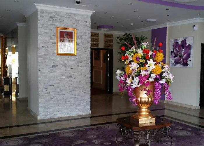 Royal Gardens Hotel