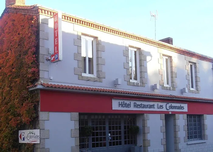 Hôtel-restaurant Les Colonnades Saint-Fulgent
