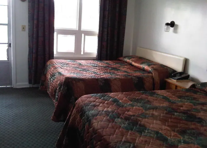 Pleasant Manor Motel
