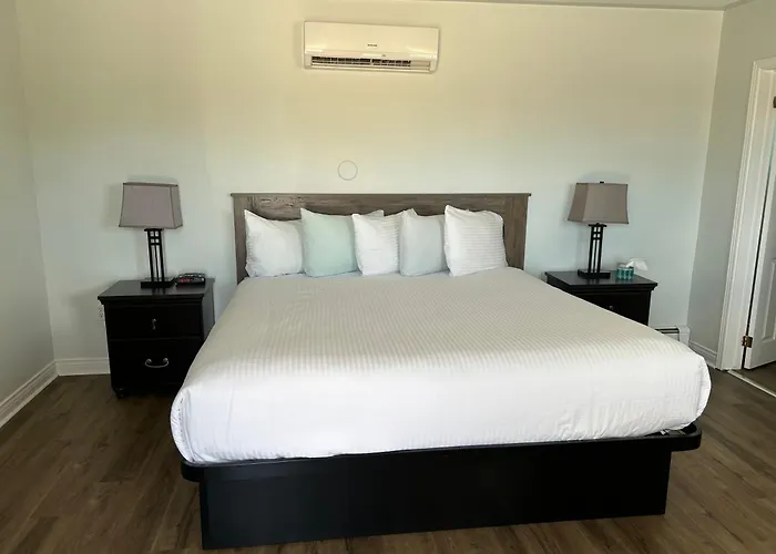 Middleton Motel & Suites