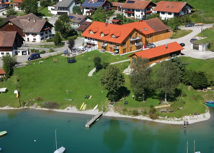 Seehotel und Appartements Schnöller