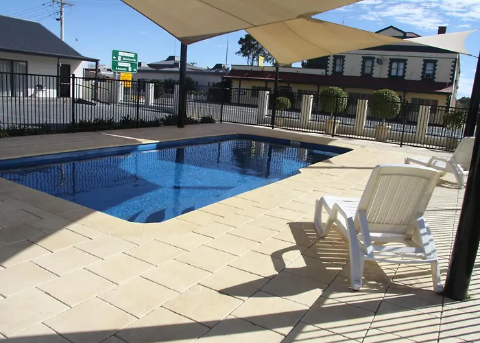 Red Earth Motel Broken Hill