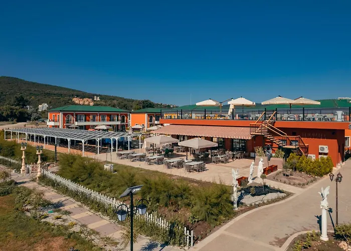 Eco Therma Village