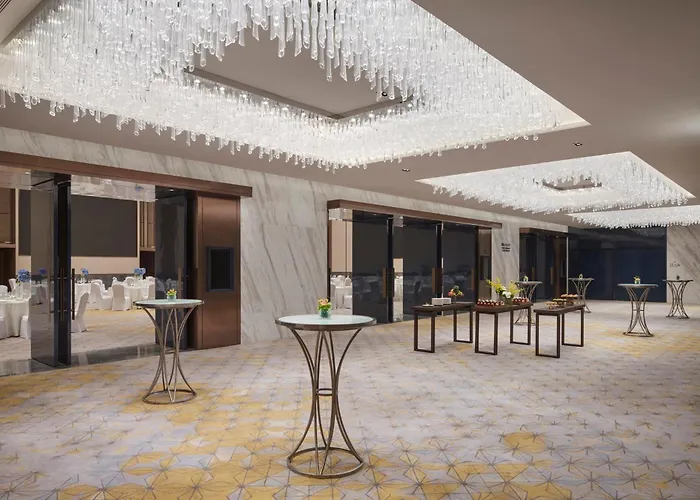 Intercontinental Zhengzhou By Ihg郑州丹尼斯广场洲际酒店