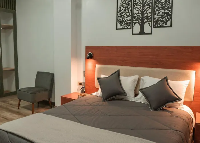 Hotel Sacha Golden