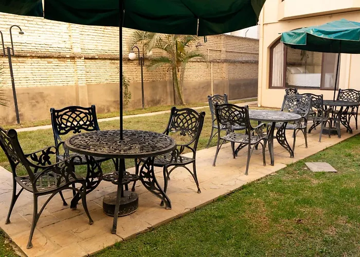 El Prado Hotel