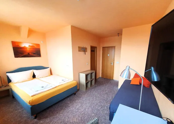 Hotel-Pension Gruene Linde