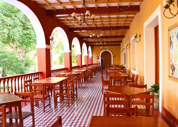 Dm Hoteles Mossone - Ica