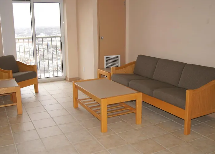 Hotel Laurier - Apartment Style Residence