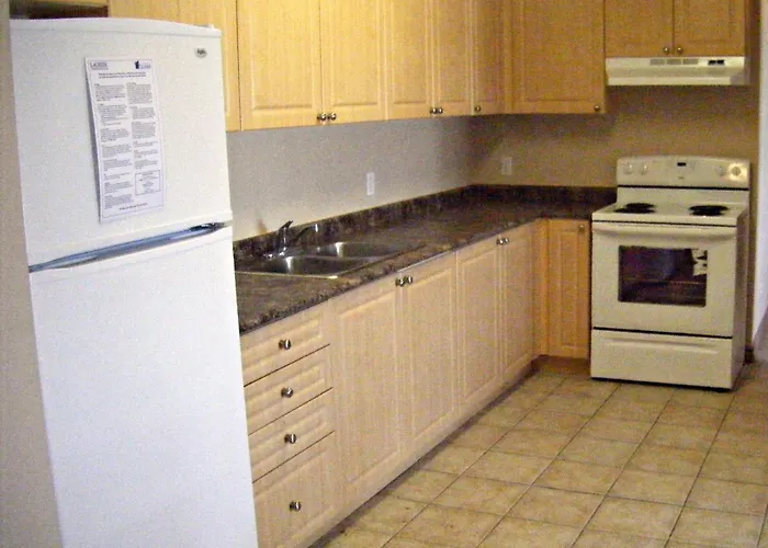 Hotel Laurier - Apartment Style Residence