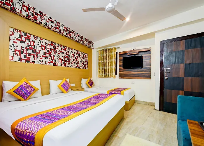 Airport Hotel Square Plaza