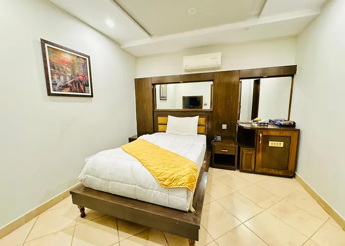 Bling International Hotel Multan