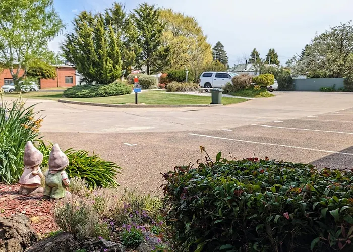Highlands Motor Inn