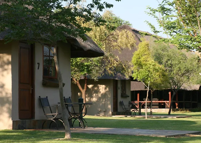 Mongena Private Game Lodge