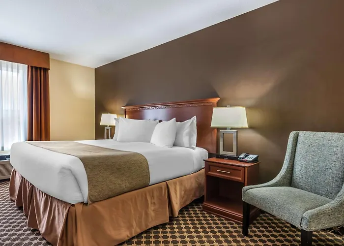 Best Western Strathmore Inn