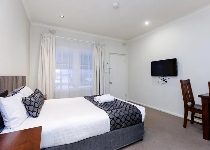 Amaroo Motel