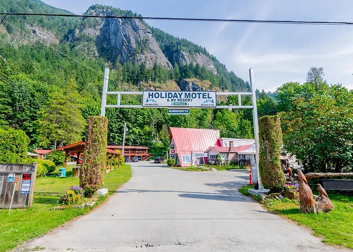 Holiday Motel & Rv Resort