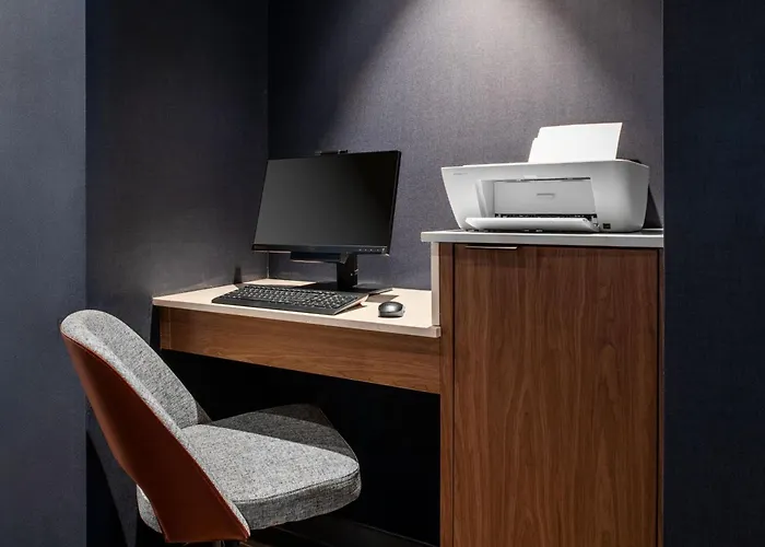 Courtyard By Marriott Modesto North