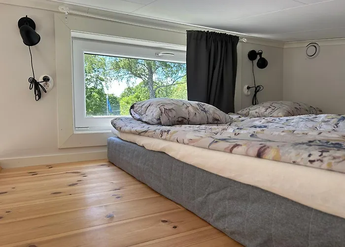 Gaesthus Naera City Och Aelvsjoemaessan