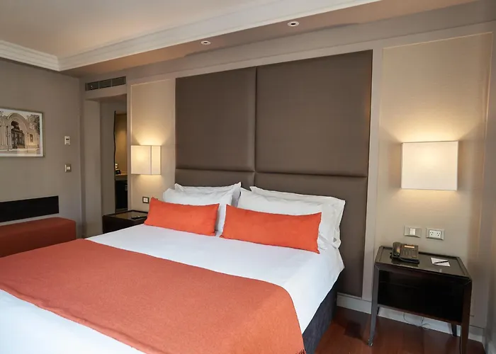 Carles Hotel