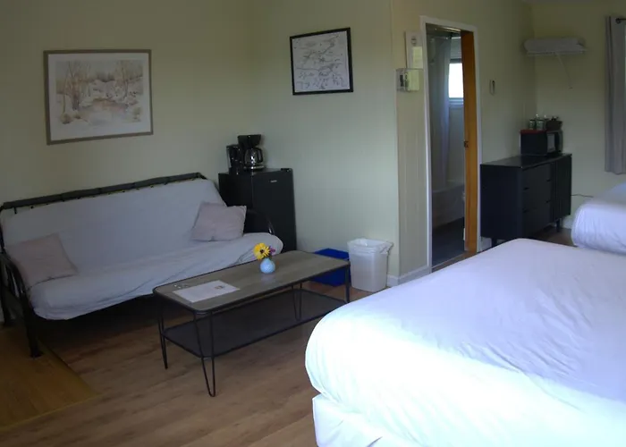 Port Loring Northland Motel