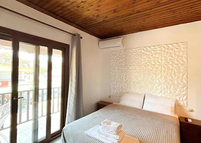 Mak Hotels