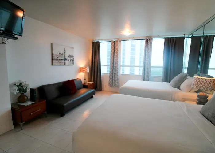 Castle 1120 Bayview Studio, Beach Access, Pool, Tennis, Free Parking