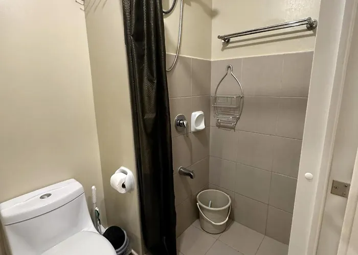622 Tower 1 Comfy, Cozy, Central W Free Pool Access