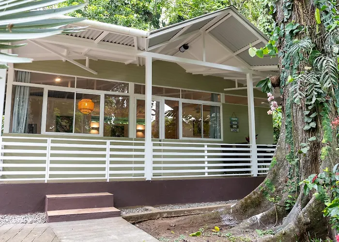 Jaguar Inn Bungalows