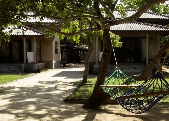 Nagenahira Beach Villa