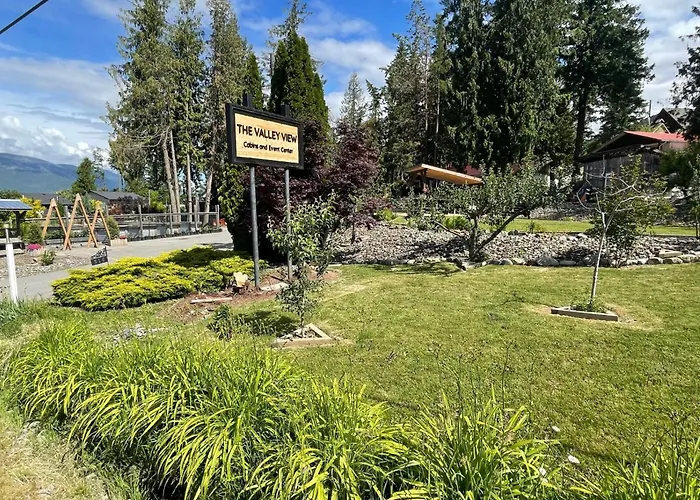 The Valley View Cabins And Event Center