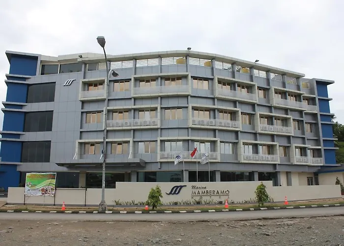 Marina Mamberamo Hotel