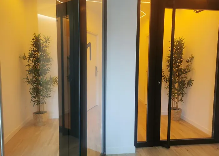 Bilbao Rooms & Kitchen Santutxu