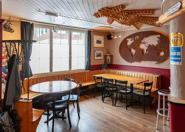 Hirschen Backpacker-Hotel&Pub