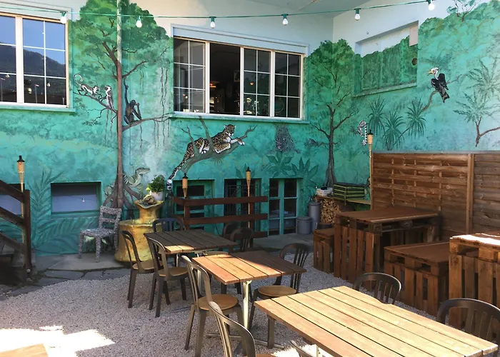 Hirschen Backpacker-Hotel&Pub