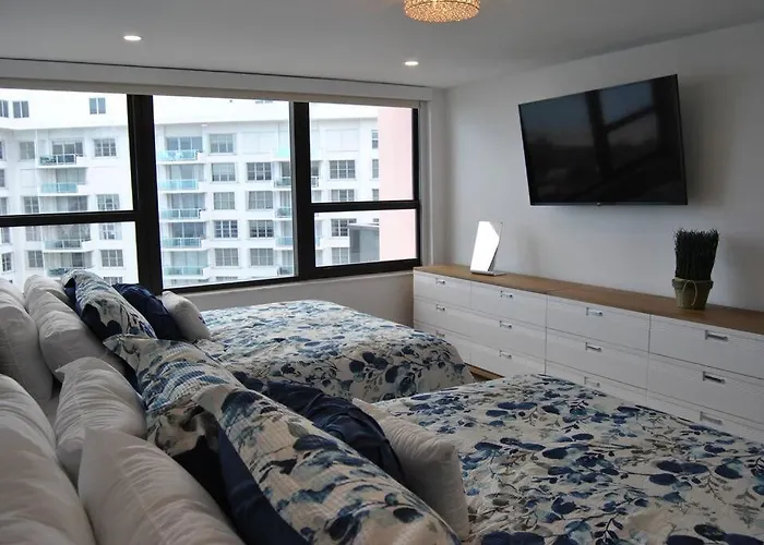 Luxury Beachfront 3 Bedroom Miami Beach Condo,
