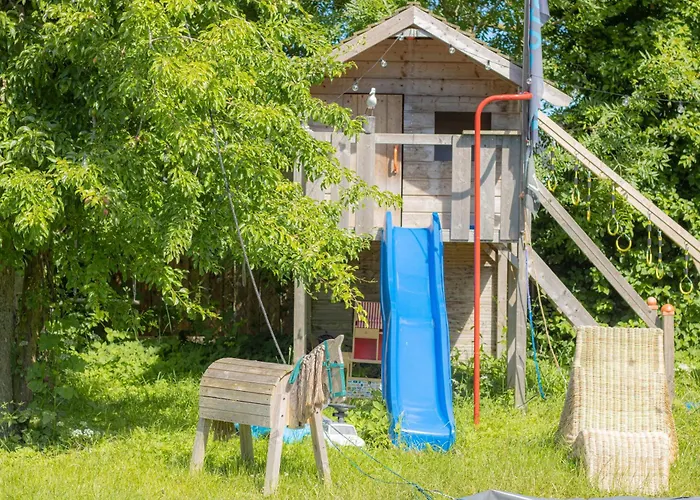 Hostel oder Ferienwohnung 1-16 Personen im BLAUEN HAUS