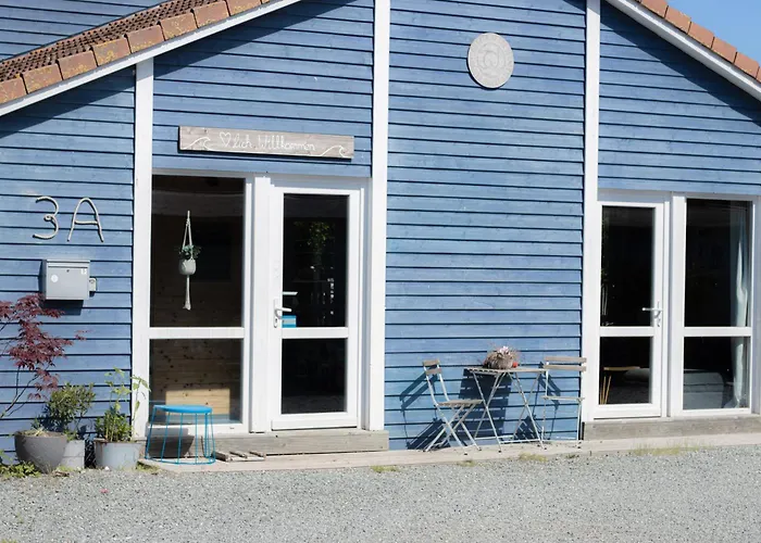 Hostel Oder Ferienwohnung 1-16 Personen Im Blauen Haus