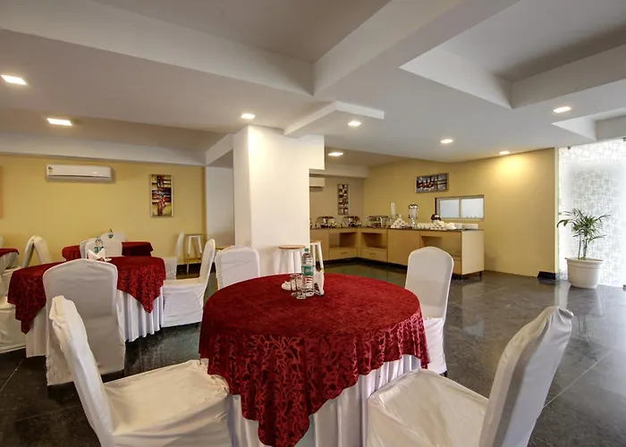 Limewood Stay Silver Studio Near Golf Course Road