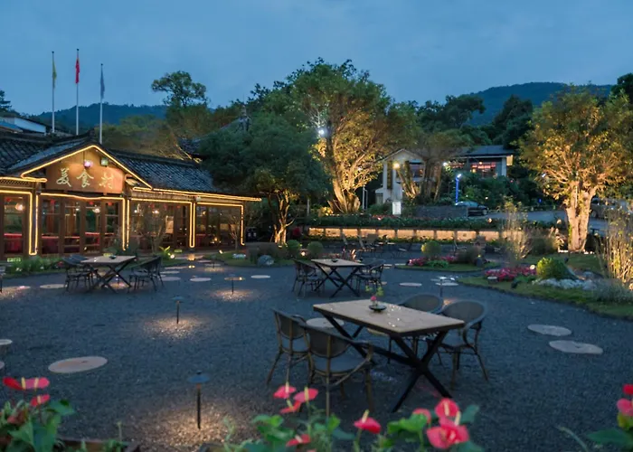 E-Mei Mountain Hotel