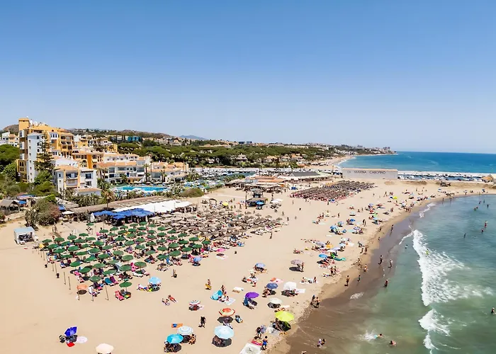 Villa Calmamar Cabopino Beachfront In Marbella