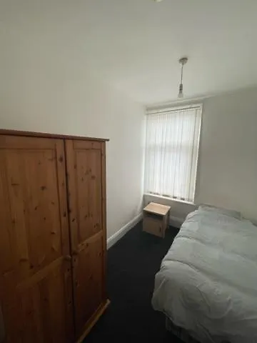 Single Room En-Suite On Southfield Road