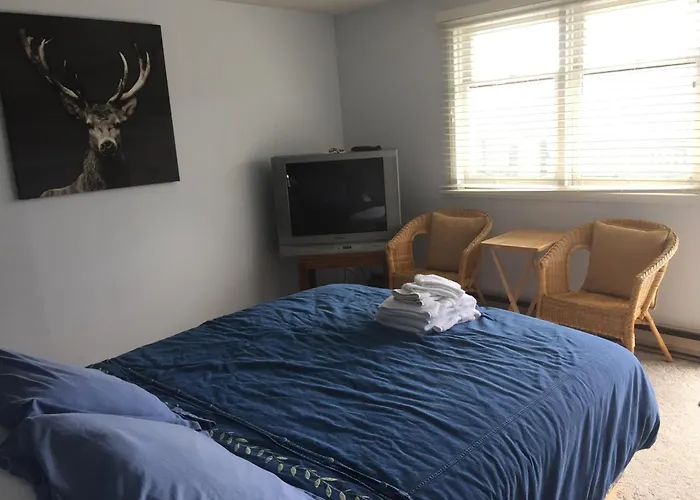 Cross Suite - Mistyriver Lodge