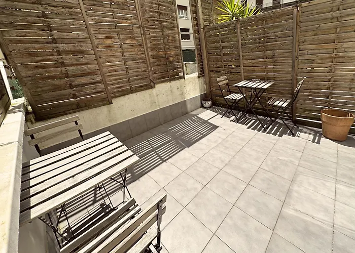 Surfing Etxea - Surf Hostel