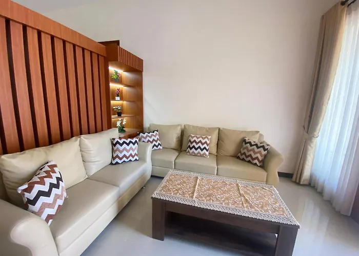Kanggo Riko Family Homestay Mitra Reddoorz