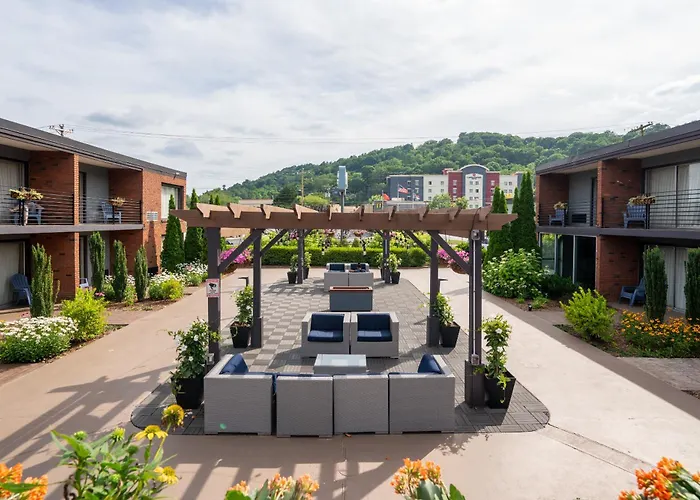 The Beaucatcher, A Boutique Motel